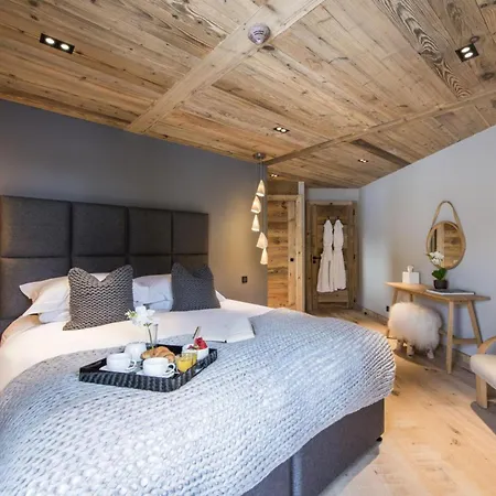Snow Still Waters Luxury Chalet Retreat In Zell